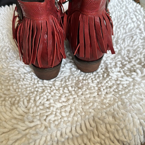 Sam Elderman Boots - Picture 4 of 8